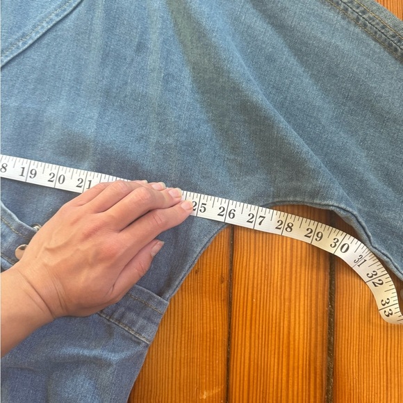 Jean Jacket with the Cutest Detailing - Picture 5 of 6